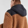 Chaqueta corta de doble forro polar Chaqueta corta de doble forro polar