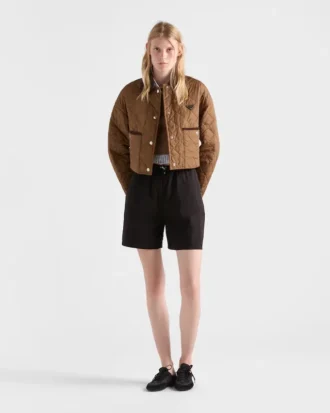 Chaqueta corta ligera de Re-Nylon