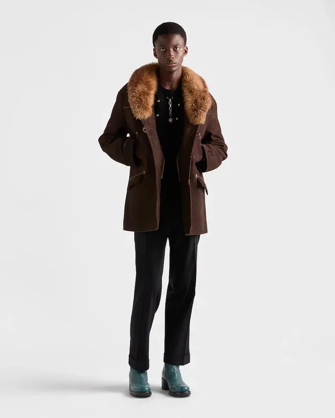 Chaqueta de gamuza y piel de oveja Chaqueta de gamuza y piel de oveja