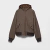 Chaqueta de lana con capucha Chaqueta de lana con capucha