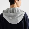 Chaqueta de lana con capucha Chaqueta de lana con capucha