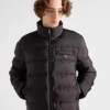 Chaqueta de plumón de Re-Nylon de peso medio Chaqueta de plumón de Re-Nylon de peso medio