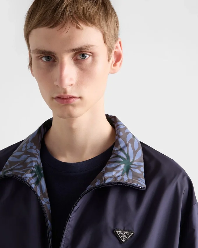 Chaqueta reversible de Re-Nylon Chaqueta reversible de Re-Nylon