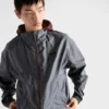 Chaqueta reversible de Re-Nylon Chaqueta reversible de Re-Nylon