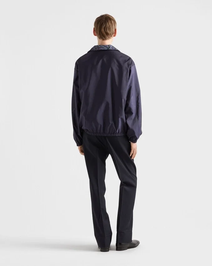 Chaqueta reversible de Re-Nylon Chaqueta reversible de Re-Nylon