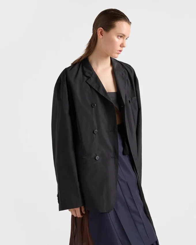 Chaqueta técnica de tafetán de doble botonadura Chaqueta técnica de tafetán de doble botonadura