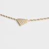 Collar con colgante Micro Triangle de Eternal Gold en oro amarillo y diamantes Collar con colgante Micro Triangle de Eternal Gold en oro amarillo y diamantes