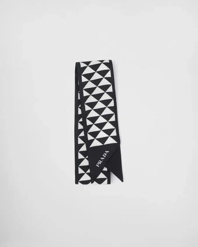Corbata de seda estampada Corbata de seda estampada