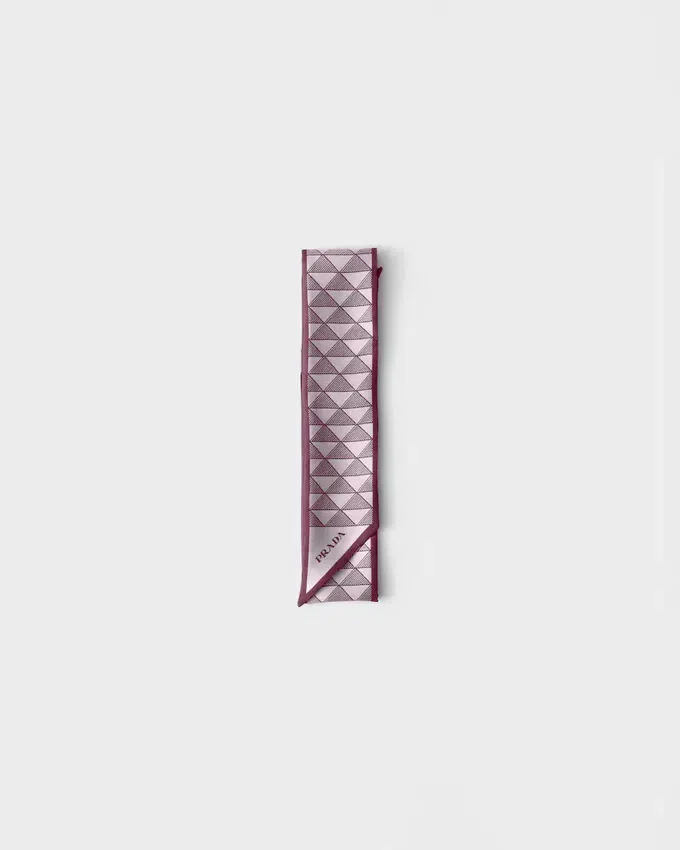 Corbata de seda jacquard Corbata de seda jacquard
