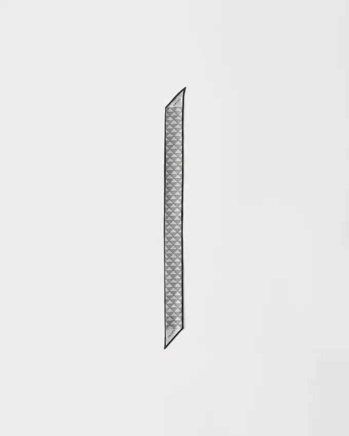 Corbata de seda jacquard Corbata de seda jacquard