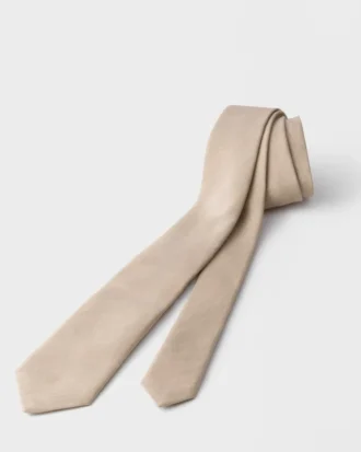 Corbata de seda y lino Corbata de seda y lino