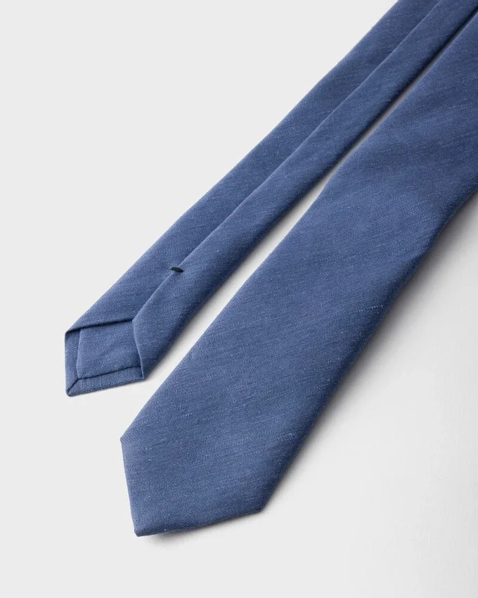 Corbata de seda y lino Corbata de seda y lino