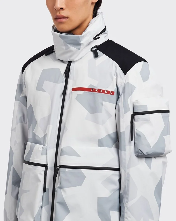 Cortavientos de esquí de tejido técnico estampado Cortavientos de esquí de tejido técnico estampado
