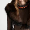 Cuello de piel de oveja