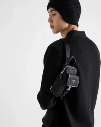 Funda para smartphone de Re-Nylon y cuero Saffiano