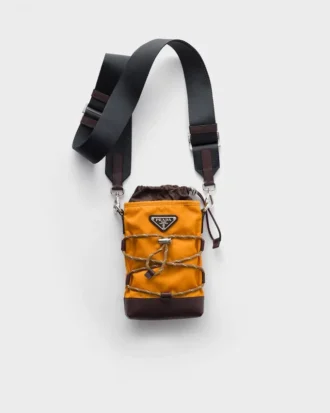 Funda para smartphone Prada Speedrock de Re-Nylon y cuero