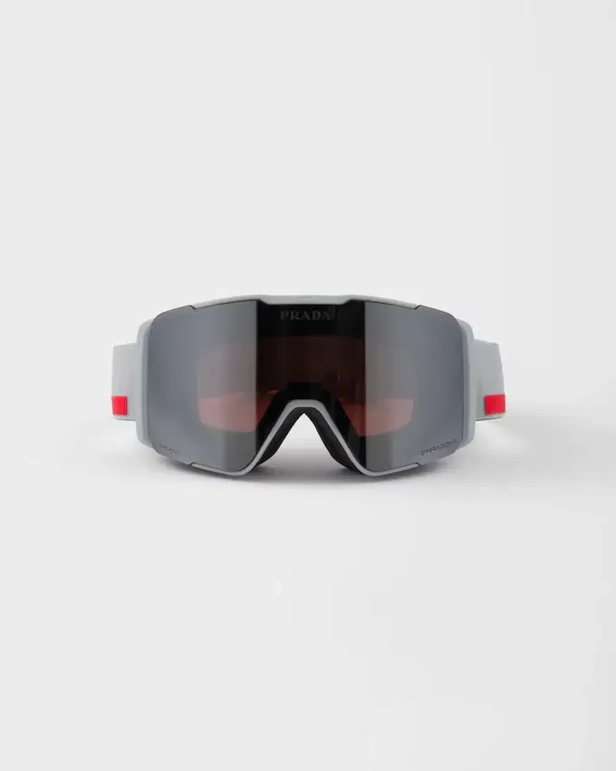 Gafas de nieve Prada Linea Rossa by Oakley con lentes intercambiables Gafas de nieve Prada Linea Rossa by Oakley con lentes intercambiables