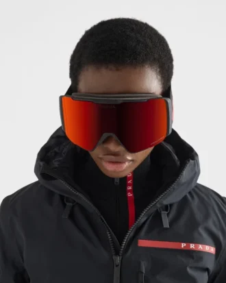 Gafas de nieve Prada Linea Rossa by Oakley con lentes intercambiables Gafas de nieve Prada Linea Rossa by Oakley con lentes intercambiables