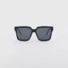 Gafas de sol con el logotipo de Prada