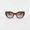 Gafas de sol con el logotipo de Prada
