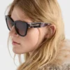 Gafas de sol con el logotipo de Prada