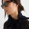 Gafas de sol con el logotipo de Prada