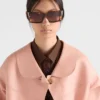 Gafas de sol con el logotipo de Prada