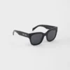 Gafas de sol con el logotipo de Prada