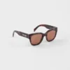Gafas de sol con el logotipo de Prada