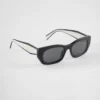 Gafas de sol con el logotipo de Prada