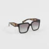 Gafas de sol con el logotipo de Prada