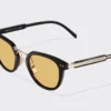 Gafas de sol con el logotipo de Prada Gafas de sol con el logotipo de Prada