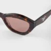 Gafas de sol con el logotipo de Prada