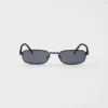 Gafas de sol con la icónica placa metálica Gafas de sol con la icónica placa metálica