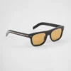 Gafas de sol con la icónica placa metálica Gafas de sol con la icónica placa metálica