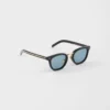 Gafas de sol con la icónica placa metálica Gafas de sol con la icónica placa metálica