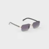 Gafas de sol con la icónica placa metálica Gafas de sol con la icónica placa metálica