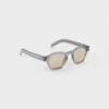 Gafas de sol con la icónica placa metálica Gafas de sol con la icónica placa metálica