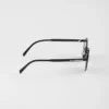 Gafas de sol con la icónica placa metálica Gafas de sol con la icónica placa metálica