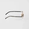 Gafas de sol con la icónica placa metálica Gafas de sol con la icónica placa metálica