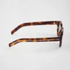 Gafas de sol con la icónica placa metálica Gafas de sol con la icónica placa metálica