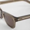 Gafas de sol con la icónica placa metálica Gafas de sol con la icónica placa metálica