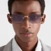Gafas de sol con la icónica placa metálica Gafas de sol con la icónica placa metálica
