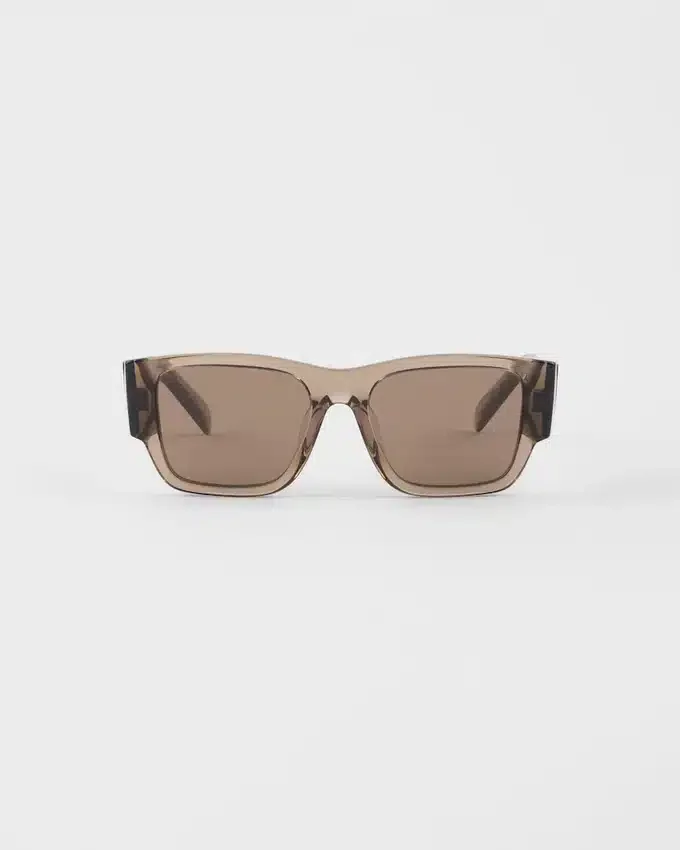 Gafas de sol con logotipo triangular Gafas de sol con logotipo triangular