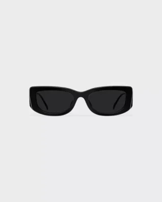 Gafas de sol con logotipo triangular
