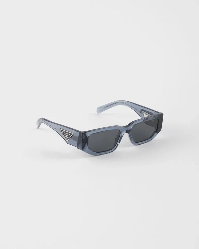 Gafas de sol con logotipo triangular Gafas de sol con logotipo triangular