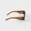 Gafas de sol con logotipo triangular Gafas de sol con logotipo triangular