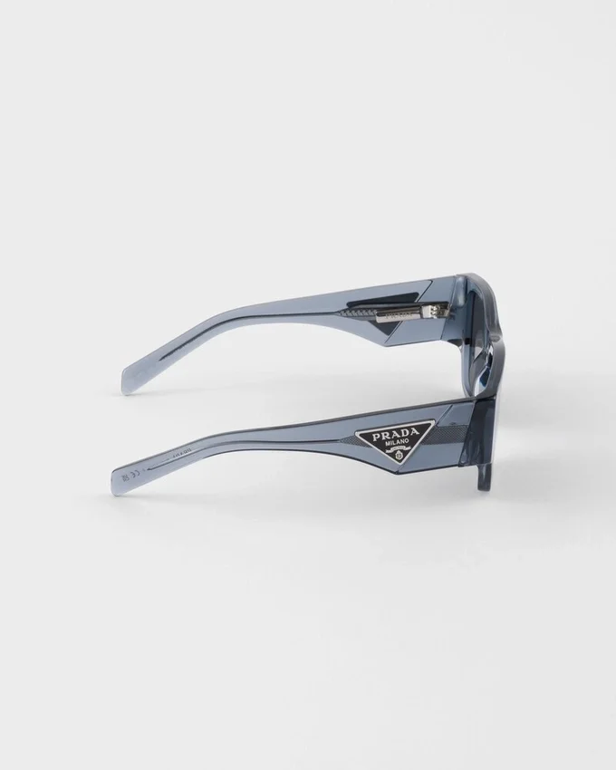 Gafas de sol con logotipo triangular Gafas de sol con logotipo triangular