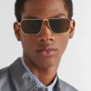 Gafas de sol con placa metálica icónica