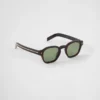Gafas de sol con placa metálica icónica